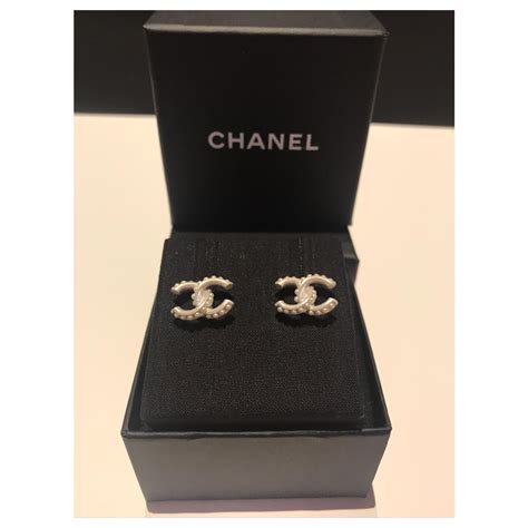 prix boucle d'oreille chanel